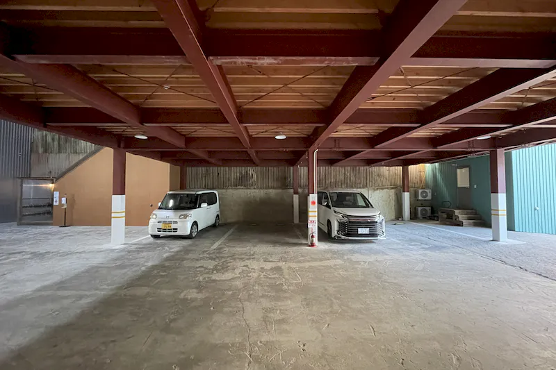 【南あわじ市】キッチンカー出店OK｜廃倉庫リノベ（屋根付き）の広々スペース