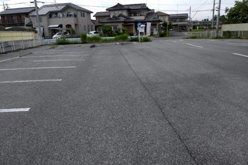 【ダイナム栃木さくら店ゆったり館｜割引キャンペーン実施中】キッチンカー出店やプロモーションイベントに最適なアミューズメント施設の駐車場スペース