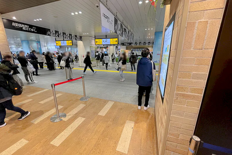 【ペリエ海浜幕張】スイーツ等のポップアップストアに最適なJR海浜幕張駅改札正面にあるスペース