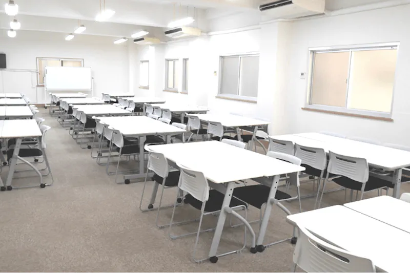 【飯田橋駅3分】設備充実で広さのある4階会議室(大A)