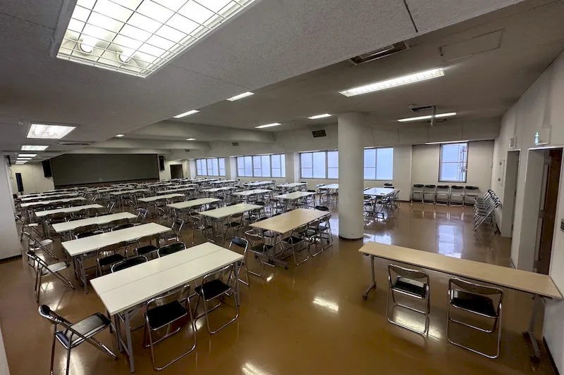 【飯田橋駅2分】撮影やイベントに最適な学校跡地のレンタルスペース（4Fフロア貸し）