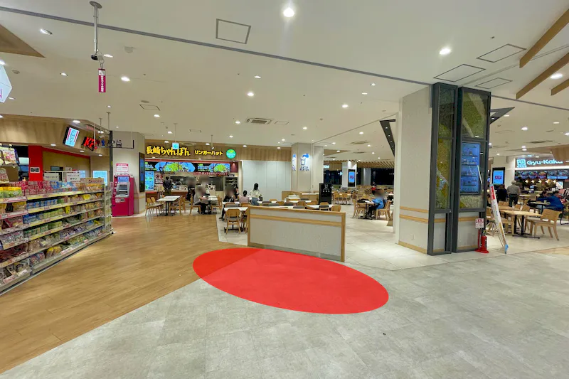 【イオン天王町ショッピングセンター】各種プロモーションイベントに適したショッピングセンター3階フードコート前にあるイベントスペース