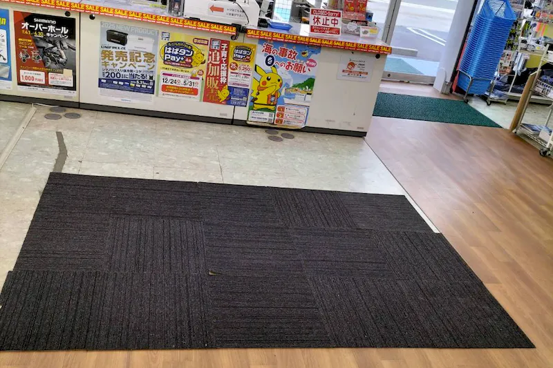 【フィッシングマックス神戸ハーバー店】プロモーションや物販に最適な釣具店内レジ横の近くのレンタルスペース