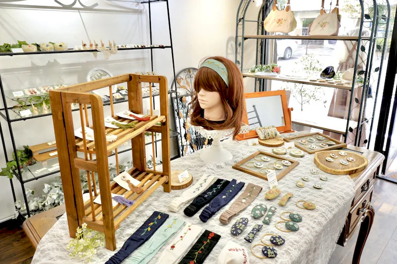【西荻窪駅４分】ポップアップストアや展示会に最適　ナチュラルアンティーク調ギャラリー