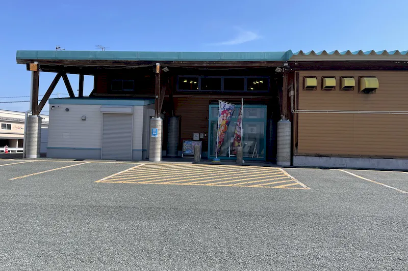 【ダイナム東根店｜割引キャンペーン実施中】キッチンカーの開催に最適なアミューズメント施設のイベントスペース