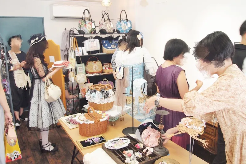 【西荻窪駅４分】ポップアップストアや展示会に最適　ナチュラルアンティーク調ギャラリー