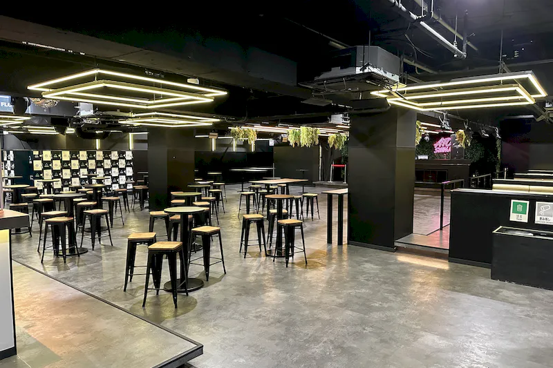 【新宿三丁目駅2分】イベント・撮影に適した伊勢丹新宿店前ゴールデン街付近の大型スペース