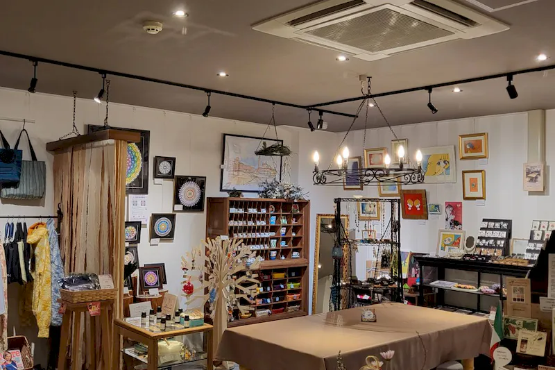 【青葉通一番町駅2分】個展、グループ展等のアート展示やワークショップ、展示会、POPUP　SHOPに最適な想像力の湧くフレキシブルギャラリースペース