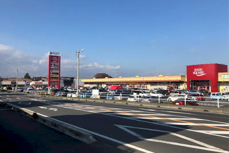 【ピアシティ石岡】企業プロモーションに適したドラッグストア前軒下スペース