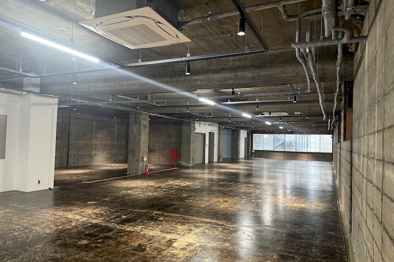 【堺筋本町駅2分】展示会やギャラリー、ポップアップストアに最適！全面スケルトン仕様の大規模レンタルスペース