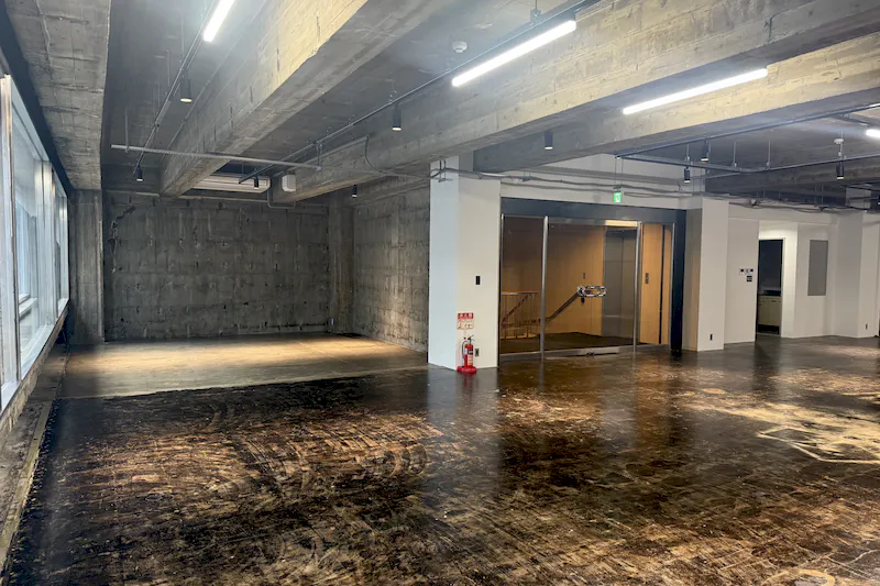 【堺筋本町駅2分】展示会やギャラリー、ポップアップストアに最適！全面スケルトン仕様の大規模レンタルスペース