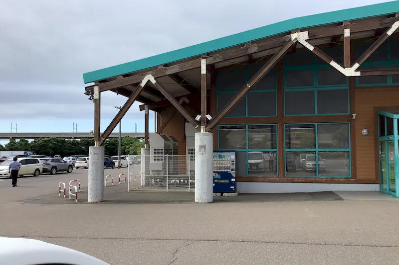 【ダイナム糸魚川店｜割引キャンペーン実施中】キッチンカーでの出店に最適なアミューズメント施設の駐車場イベントスペース