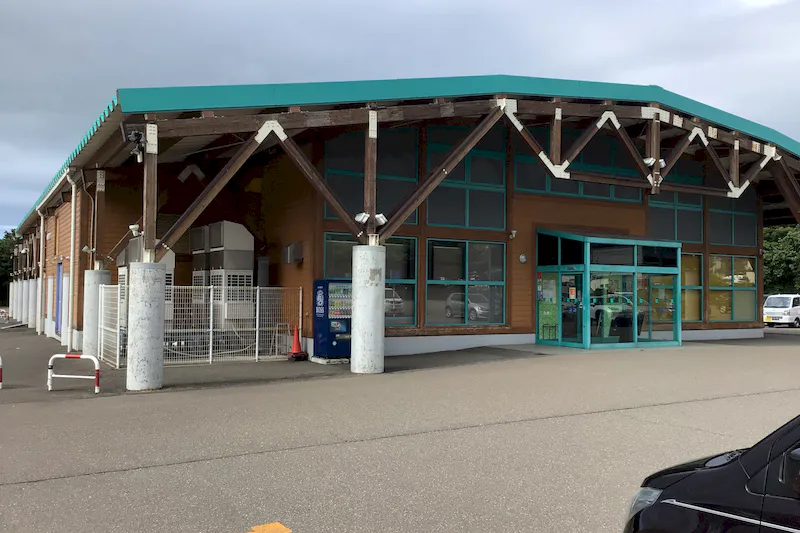 【ダイナム糸魚川店｜割引キャンペーン実施中】キッチンカーでの出店に最適なアミューズメント施設の駐車場イベントスペース