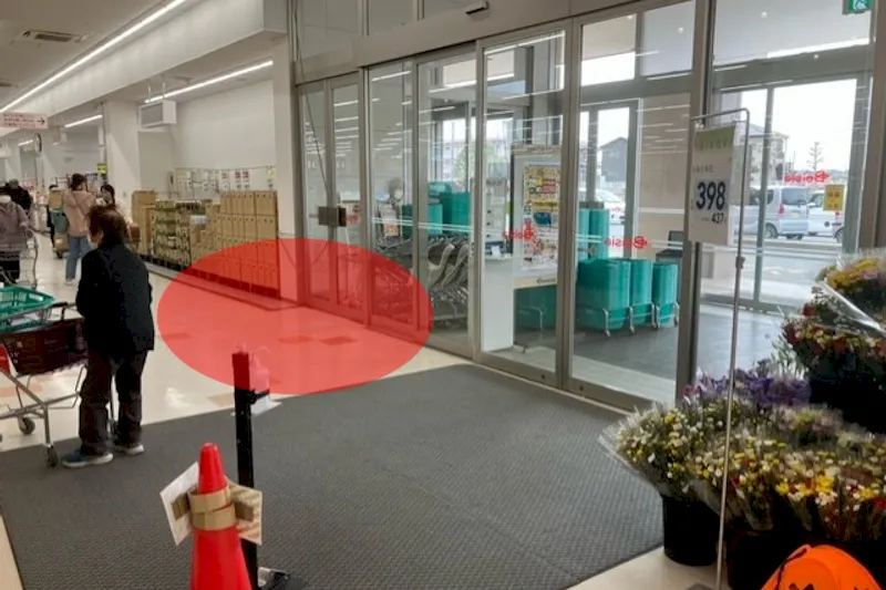 【ベイシア 高萩モール店】各種プロモーションや食物販に最適な入り口横催事イベントスペース