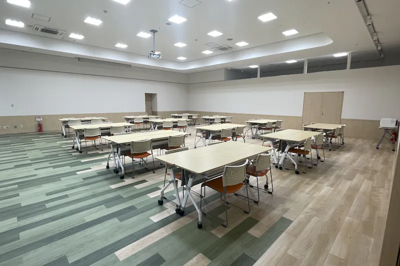 【イオンモール千葉ニュータウン】モール棟3Fイオンホール