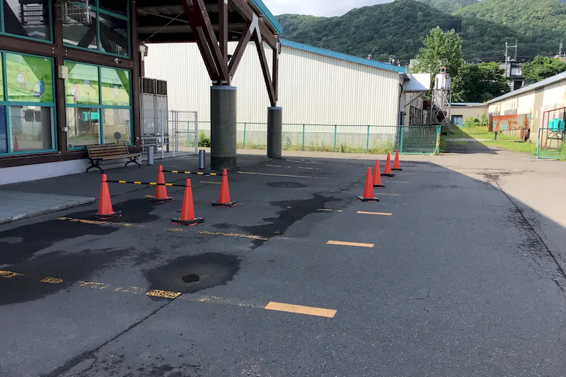 【ダイナム手稲店ゆったり館｜割引キャンペーン実施中】キッチンカーやプロモーションに最適なアミューズメント施設のイベントスペース