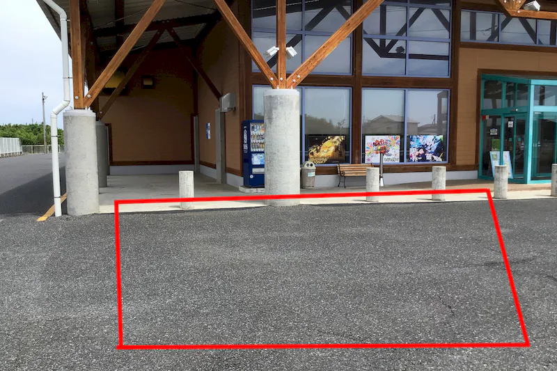 【ダイナム千葉銚子店｜割引キャンペーン実施中】キッチンカー出店やプロモーションイベントに最適なアミューズメント施設のイベントスペース①