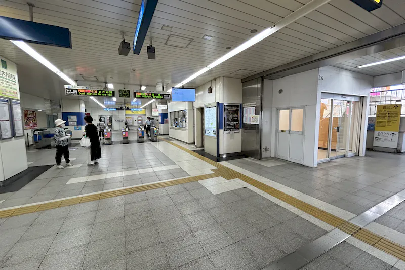 【横浜市営地下鉄ブルーライン上永谷駅】各種プロモーションや物販に最適な人通りの多い改札外イベントスペース