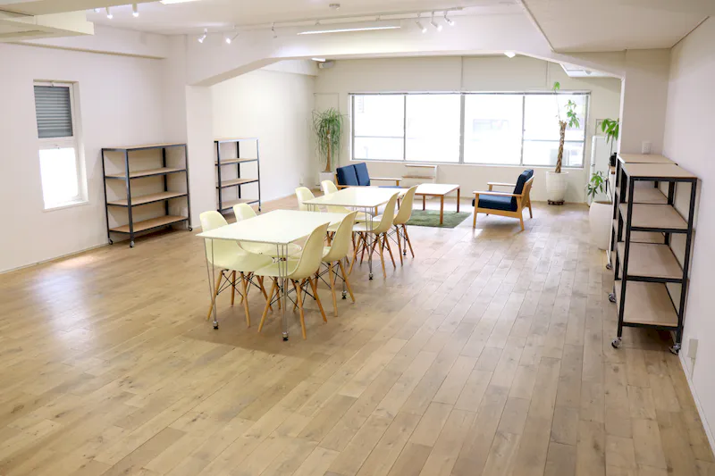 【本町駅7分】展示会やポップアップストア・アパレル向けLIVE配信に適した空間。