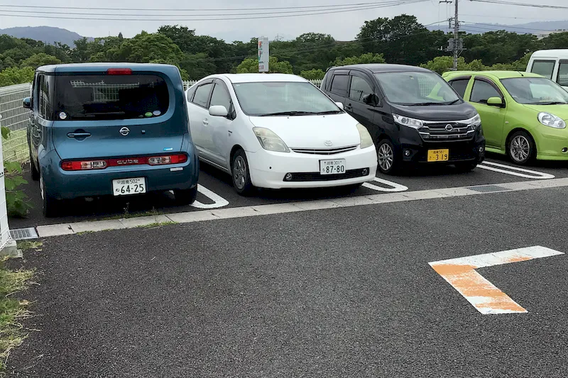 【ダイナム神奈川秦野店｜割引キャンペーン実施中】キッチンカーでの出店に最適なアミューズメント施設のイベントスペース