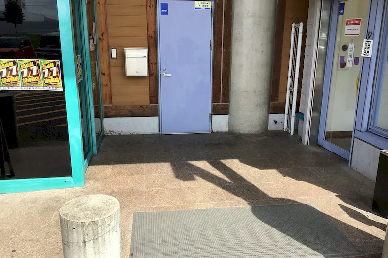 【ダイナム三重芸濃店｜割引キャンペーン実施中】キッチンカーや各種プロモーションイベントに最適なアミューズメント施設のイベントスペース