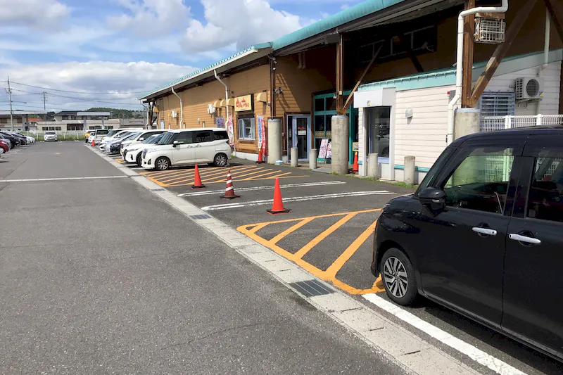 【ダイナム三重芸濃店｜割引キャンペーン実施中】キッチンカーや各種プロモーションイベントに最適なアミューズメント施設のイベントスペース