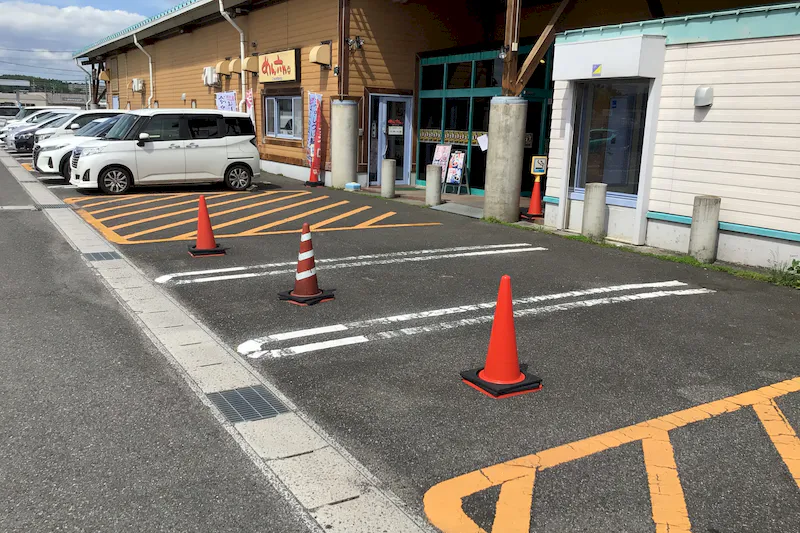 【ダイナム三重芸濃店｜割引キャンペーン実施中】キッチンカーや各種プロモーションイベントに最適なアミューズメント施設のイベントスペース