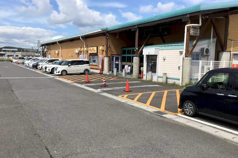 【ダイナム三重芸濃店｜割引キャンペーン実施中】キッチンカーや各種プロモーションイベントに最適なアミューズメント施設のイベントスペース