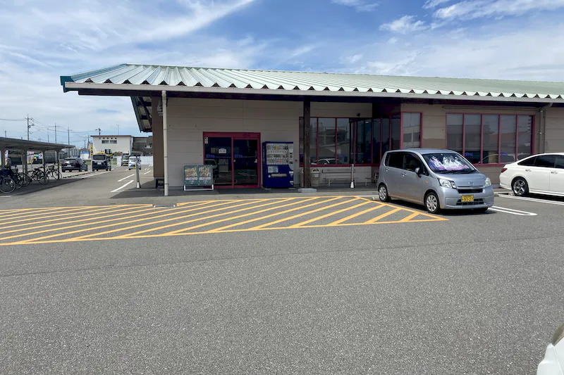【ダイナム山口宇部港町店ゆったり館｜割引キャンペーン実施中】キッチンカーやプロモーションに最適なアミューズメント施設のイベントスペース