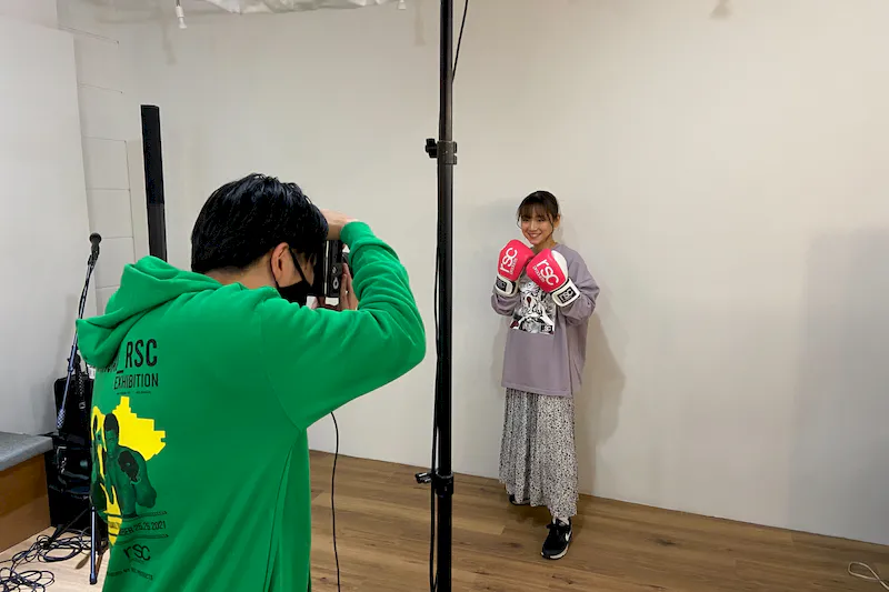 【神保町駅3分】ファミリーセールや撮影会、ポップアップストアの会場に適した音・映像・調光を可変できる緑を基調としたイベントスペース
