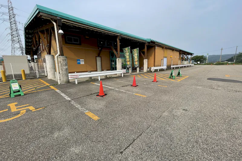 【ダイナム鹿島町店ゆったり館（石川県）｜割引キャンペーン実施中】キッチンカーやプロモーションイベントの開催に最適なアミューズメント施設のイベントスペース