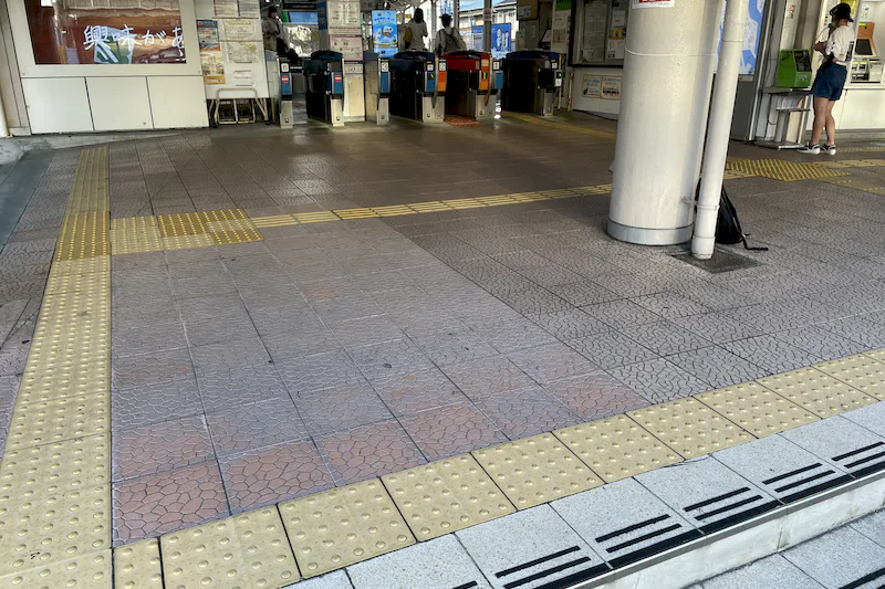 【新清水駅/東口①】ポップアップストアや食物販に最適な駅改札前スペース