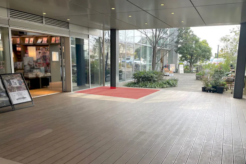 【湘南T‐SITE】プロモーションや展示会に最適な入口近くのレンタルスペース