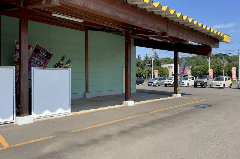 【ダイナム北海道北広島店ゆったり館｜割引キャンペーン実施中】キッチンカーやプロモーションに最適なアミューズメント施設のイベントスペース（駐車場）
