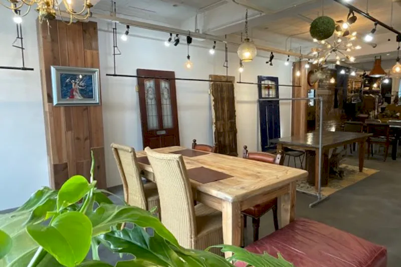 【心斎橋駅7分】アパレル系展示販売会やポップアップ等に最適なアクセス、設備環境が充実しているヴィンテージ調のイベントスペース