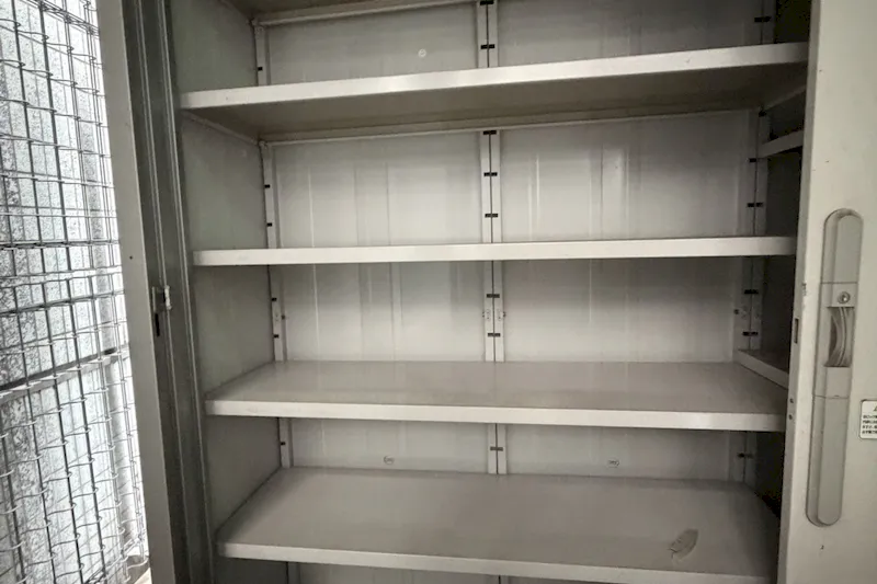 【表参道駅4分｜外苑前駅6分】青山通り沿いで目を引くコンパクトな路面ポップアップスペース