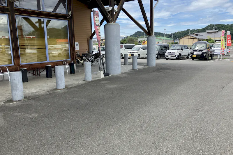 【ダイナム愛媛北条店ゆったり館｜割引キャンペーン実施中】キッチンカーや各種プロモーションに最適なアミューズメント施設のイベントスペース