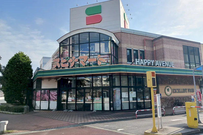 【スピナマートさくら通り店】入り口横 販促プロモーションや物販に最適なスーパー店内催事イベントスペース