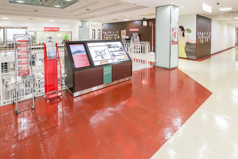 【松竹大船ショッピングセンター】ポップアップストアやイベントに適した商業施設内2Fにある螺旋階段踊場のイベントスペース