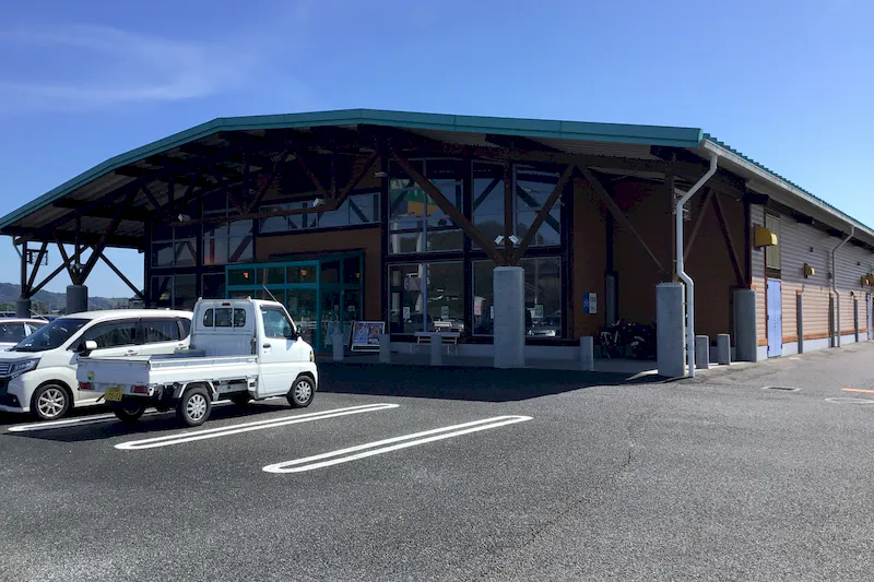 【ダイナム山口平生店｜割引キャンペーン実施中】キッチンカーや各種プロモーションに最適なアミューズメント施設のイベントスペース