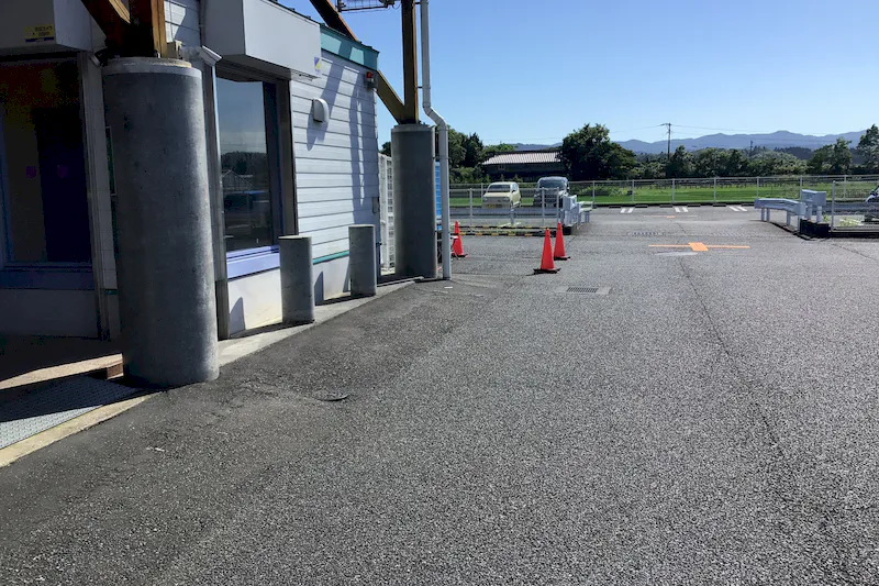 【ダイナム山口平生店｜割引キャンペーン実施中】キッチンカーや各種プロモーションに最適なアミューズメント施設のイベントスペース