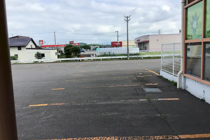 【ダイナム深川店ゆったり館｜割引キャンペーン実施中】キッチンカーやプロモーションに最適なアミューズメント施設のイベントスペース
