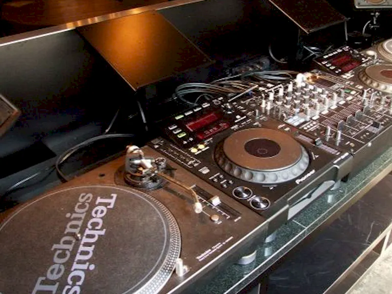 DJブースもありますので音楽も流せます