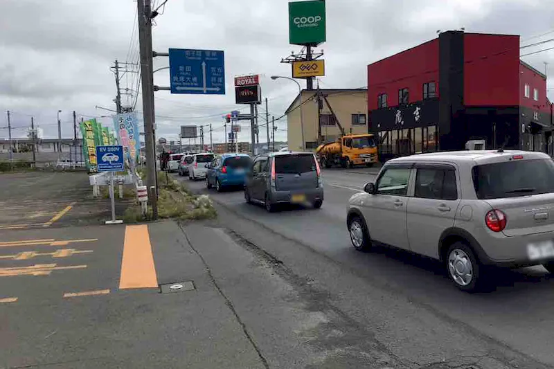 【ダイナム釧路貝塚店｜割引キャンペーン実施中】キッチンカーやプロモーションに最適なアミューズメント施設のイベントスペース