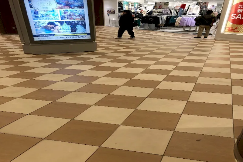 【ララガーデン川口】1階 中央③