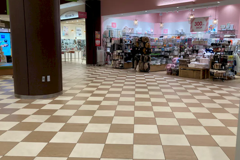 【ララガーデン川口】1階 中央③