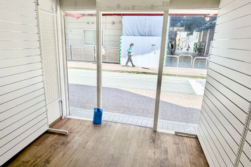 【武蔵小杉駅7分】物販・展示・販促イベントに最適なガラス張りの路面スペース