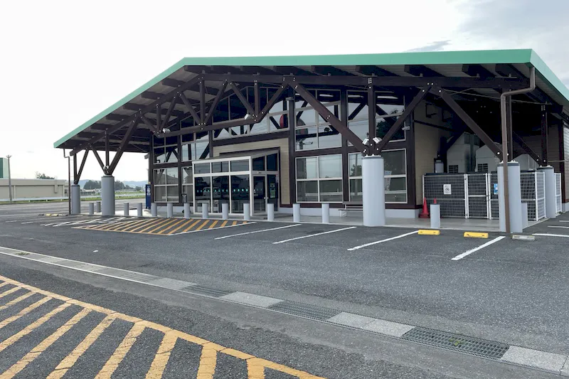 【ダイナム中田店｜割引キャンペーン実施中】キッチンカーやプロモーションに最適なアミューズメント施設のイベントスペース