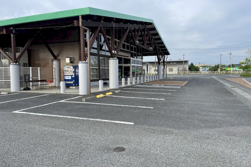 【ダイナム中田店｜割引キャンペーン実施中】キッチンカーやプロモーションに最適なアミューズメント施設のイベントスペース