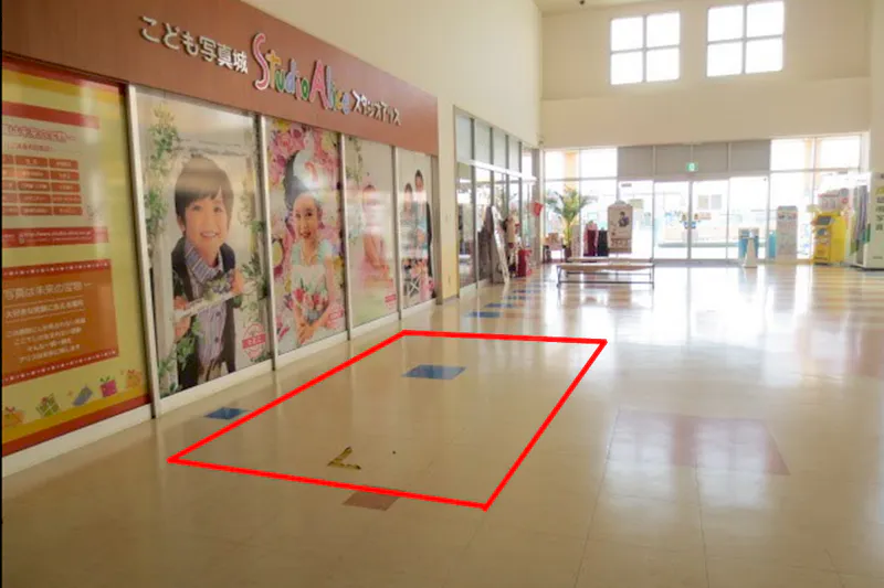 【フレスポ小田原シティーモール】PRや物販に最適な南館2Fエントランススペース（管理事務所前）